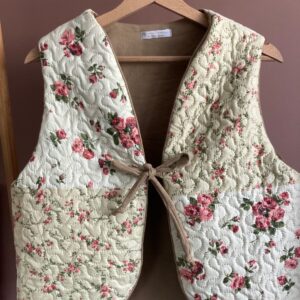 Veste sans manche matelassée patchwork beige