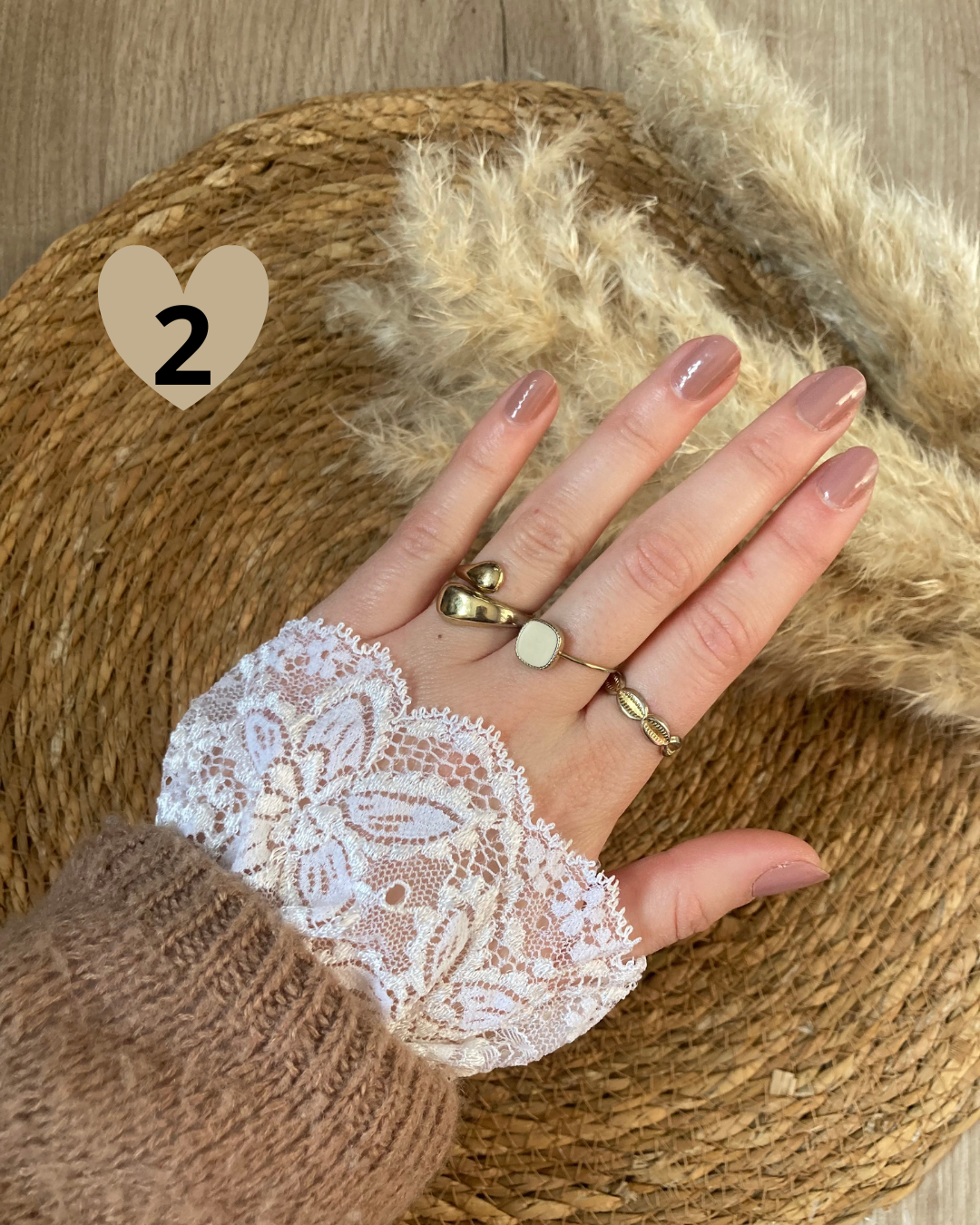 Manchettes amovibles en dentelle brodée blanche – Image 5