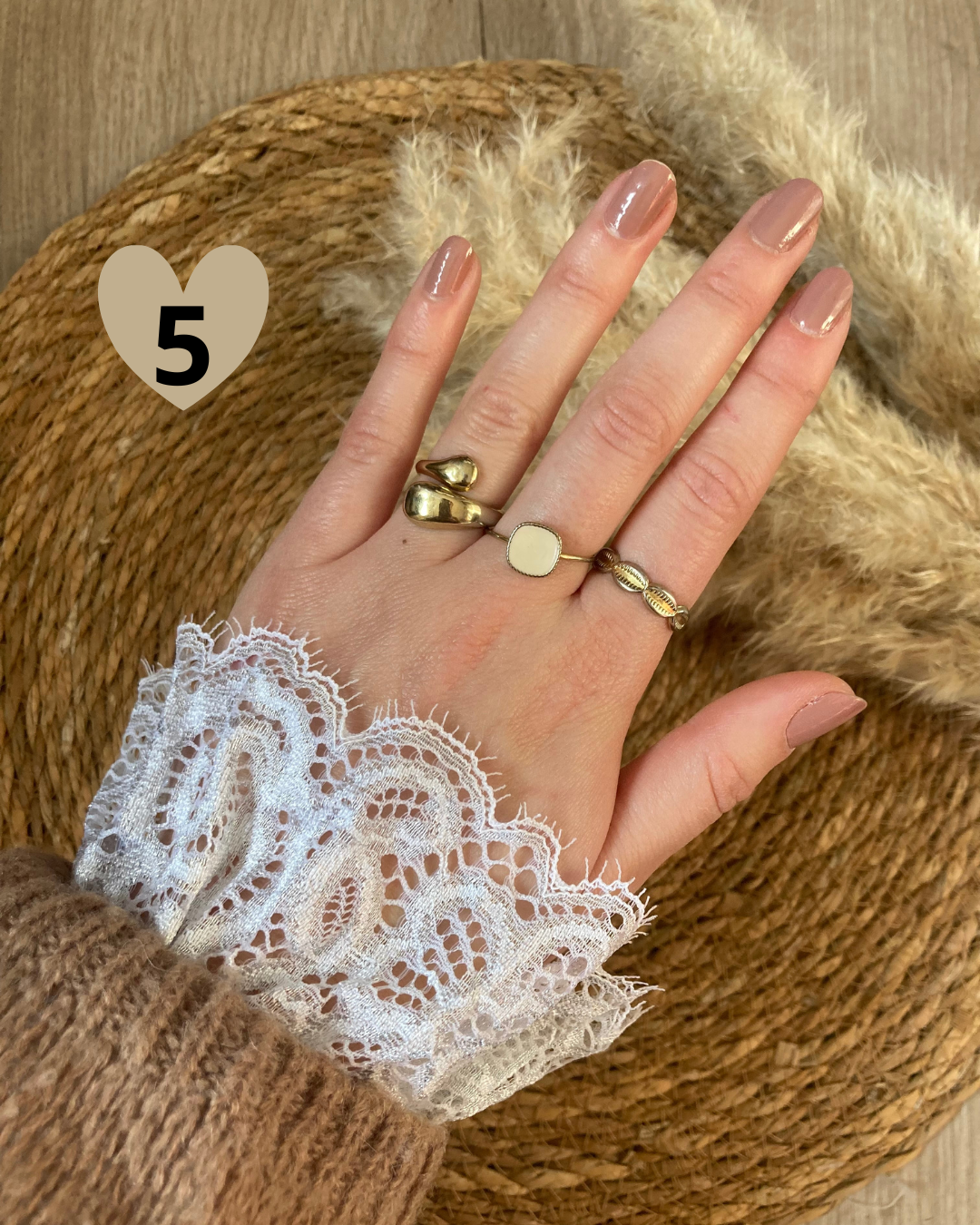 Manchettes amovibles en dentelle brodée blanche – Image 8